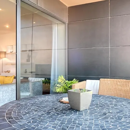 Seculo Xxi-u, A In Madeira Apartment *